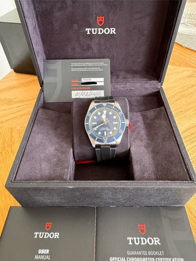 Tudor Black Bay 58 - bracelet, rubber and NATO