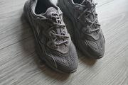 Genuine women's Ozweego trainers UK7.5