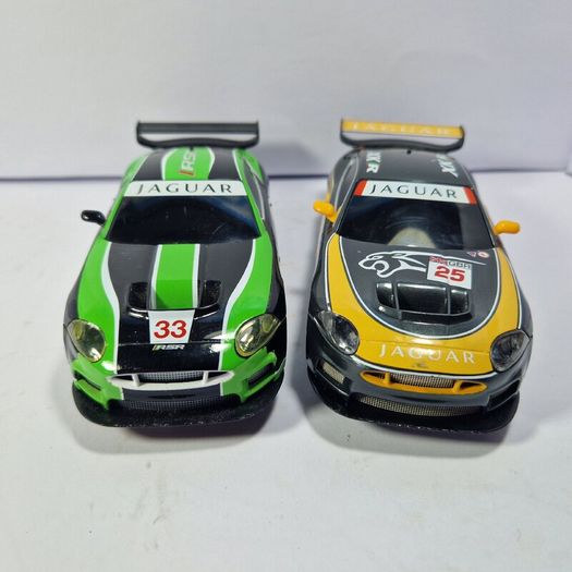 Scalextric Mountain Drive Set: Jaguar Challenge Edition