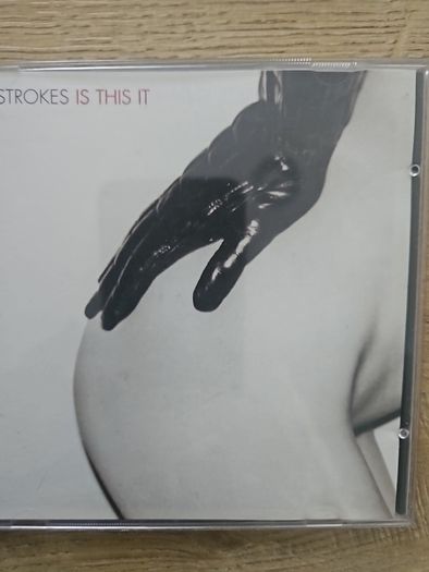 The Strokes - Is This It.