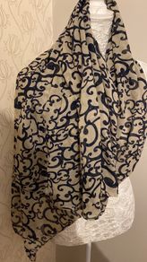 Selection of scarves light suitable for spring/summer
