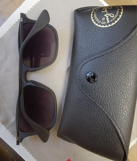 Ray.Ban .Chris