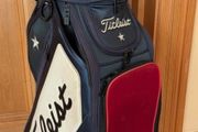 Titleist midsize tour bag