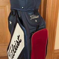 Titleist midsize tour bag