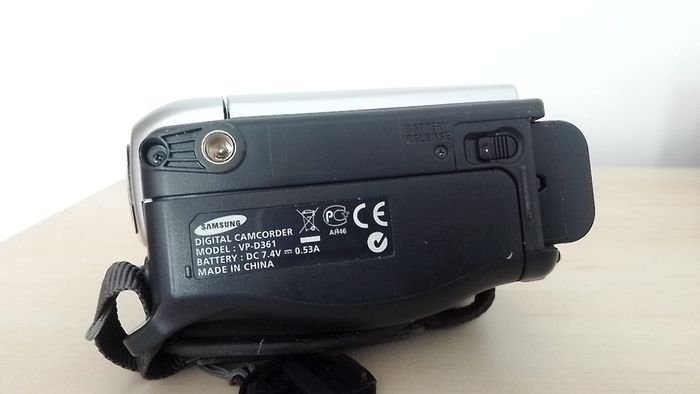 Samsung MiniDV Digital Camcorder VP-D361