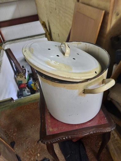 vintage enamel bread bin