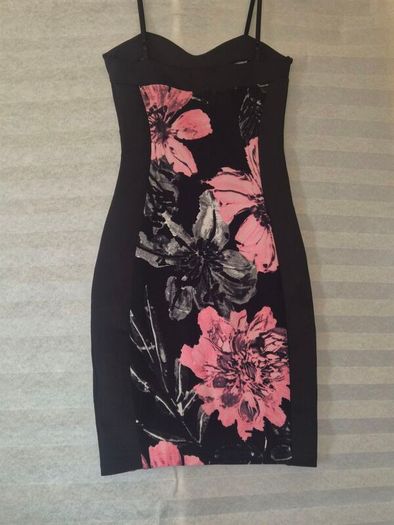Black and pink floral bodycon dress  QUIZ