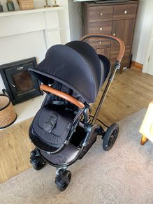 2-in-1 Pushchair and Carrycot