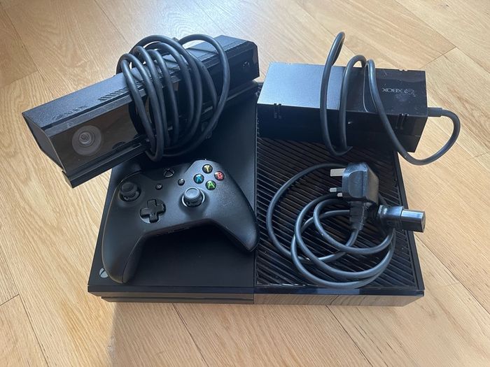 XBOX One Original + Kinect