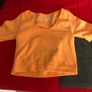 Girls top size XS Image 4