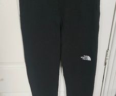 The North Face boy's trousers. Black. New.