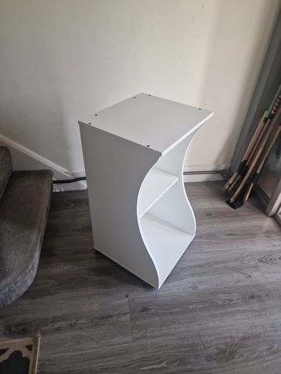 White Fluval Flex 57L curved aquarium stand