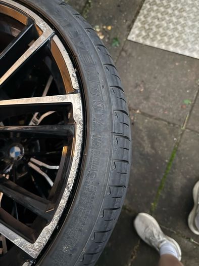 20' BMW 5 Series (cracked) Alloys & (new) Tyres