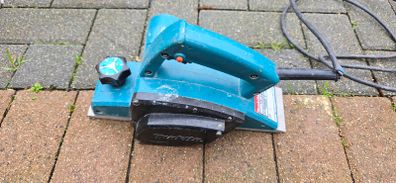 Makita 1902 planer