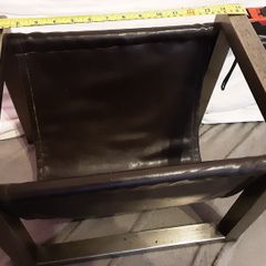 log holder/magazine rack