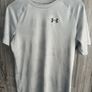 Under Armour Top - XL Boys Image 2