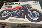Suzuki RGB500 Grand Prix Racer 1/12 Scale Model
