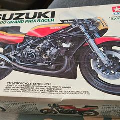 Suzuki RGB500 Grand Prix Racer 1/12 Scale Model