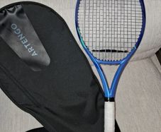 Yonex Ezone 100 with Artengo racket bag