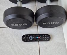 brand new 2x20kilo rubber coated dumbbells