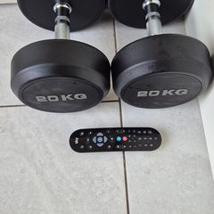 brand new 2x20kilo rubber coated dumbbells