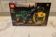 Lego Technic 42157 John Deere 948L-II Skidder
