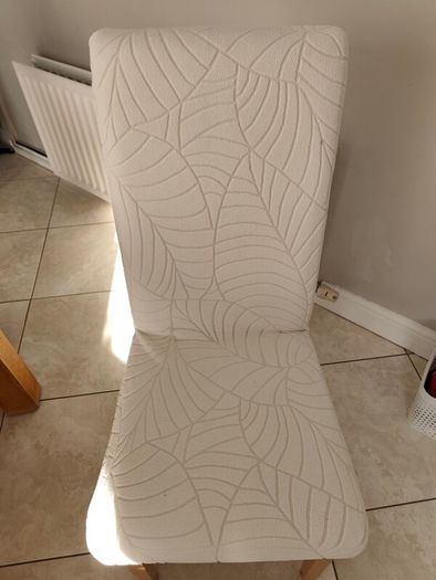 Dining table + 4 Chairs