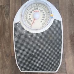 Bathroom scales