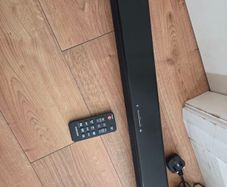 Samsung sound bar HW J250, great condition