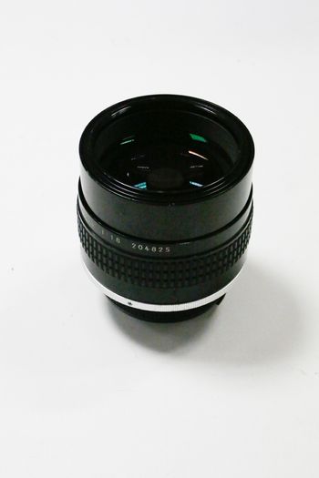 Vintage Nikon NIKKOR 105mm f/1.8 Ai-S Lens