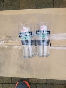 retro Heineken pints from 2001 new boxed x 24