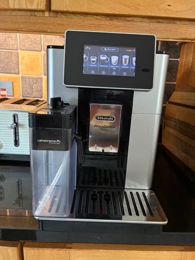 De Longhi Coffee Machine