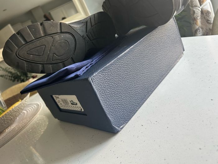 Dior b30