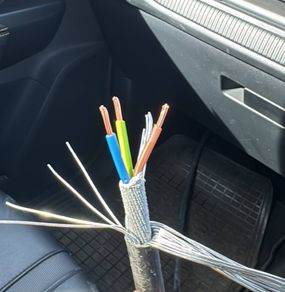 Cable 3 x 2.5 mm - galvanised braid