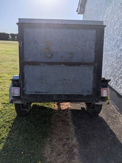 Box Trailer/Dog Trailer