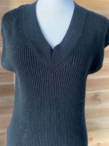 Cashmere sleeveless knitted top vest jumper black size 10 women BNWT