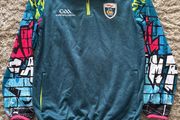 Kellogg Cul Camps fleece like new! Size 5A age 13-14