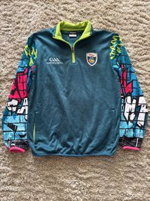 Kellogg Cul Camps fleece like new! Size 5A age 13-14