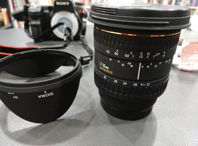 Sigma 17-35mm f/2.8-4 (Sony A mount)
