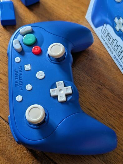 Retro Fighters BattlerGC wireless game controller / gamepad