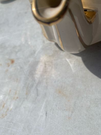 Saddler Teapot (Please Read)