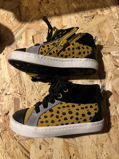 kids shoes