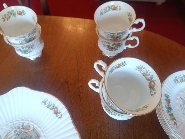 Set of Royal Tara Fine Bone China - Bird and Fruit pattern