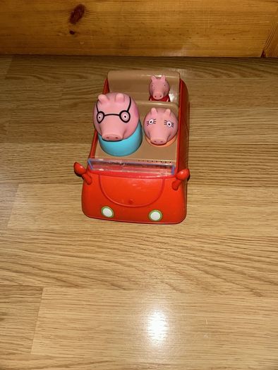 Peppa pig car