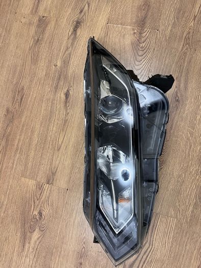 nissan qashqai headlight