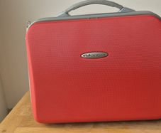 Travel Case, under Seat