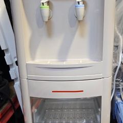 Water cooler mains fed