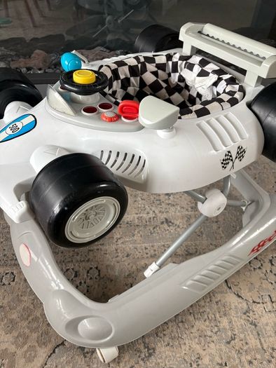 Babylo racing car walker