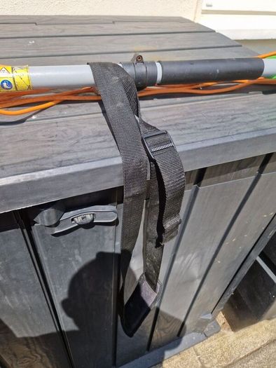 Tree chainsaw pruner