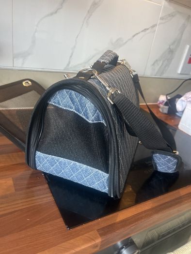 dog carrier